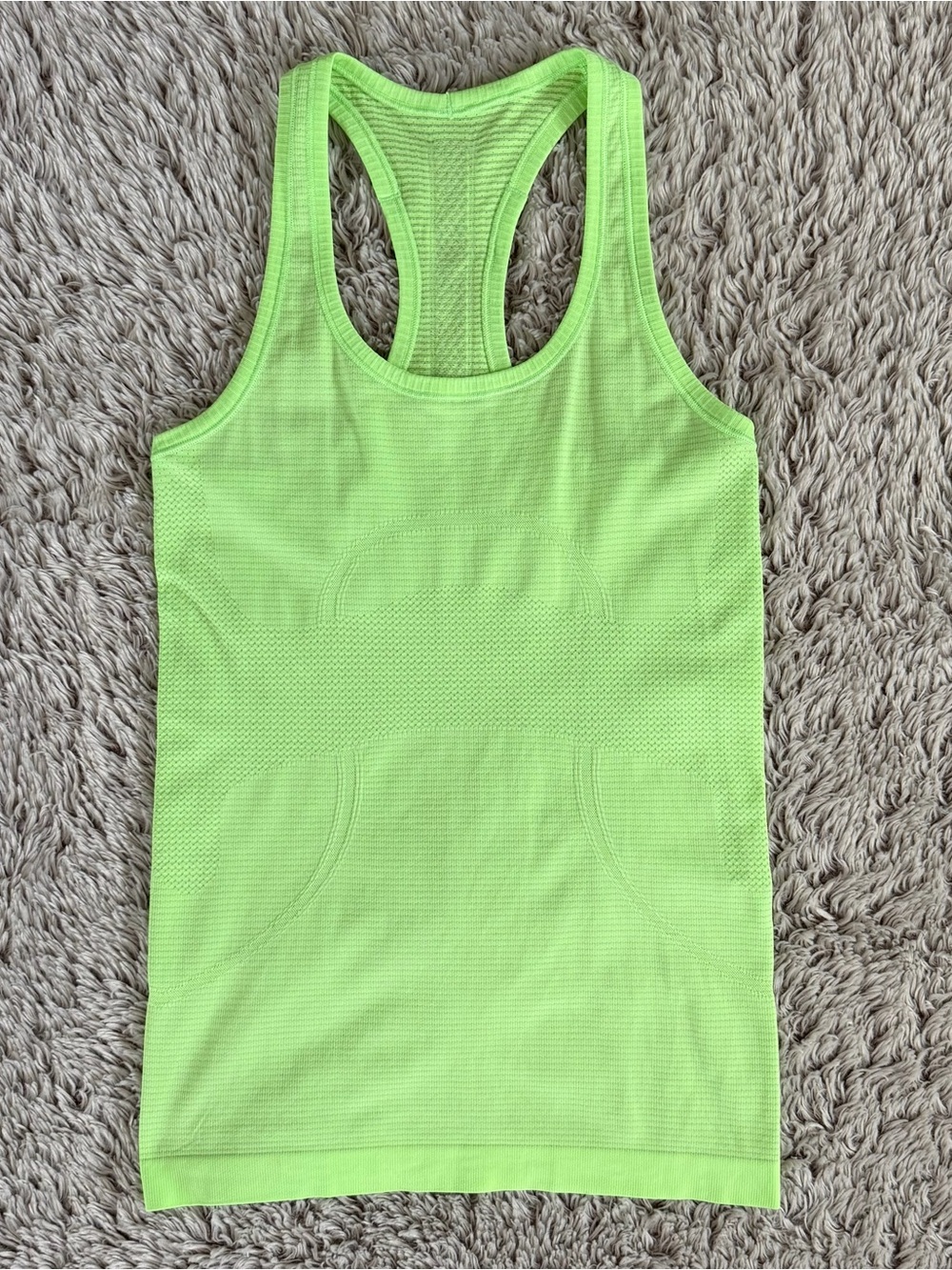 lululemon 2017 Seawheeze Swiftly Tech Tank Zippy Green/White Size 4